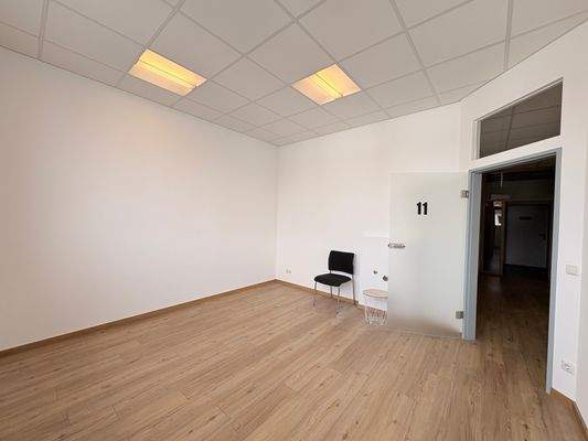 Wartebereich1 (5).JPG