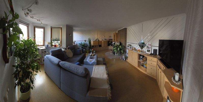 Wohnzimmer mit Kamin