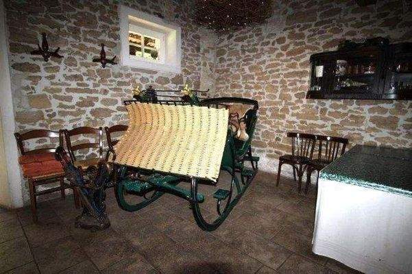 Eingangsbereich und Buffetraum der Partyscheune (1