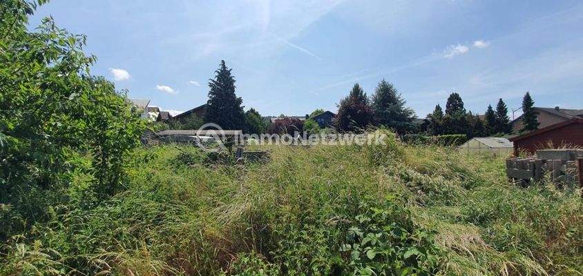 rüchwärtiges Grundstück