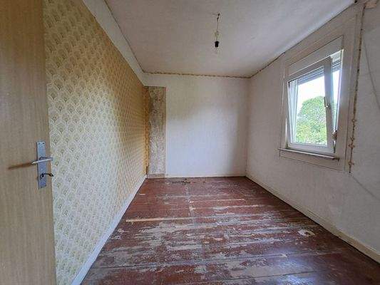 Bestandsgebäude Zimmer OG.jpg