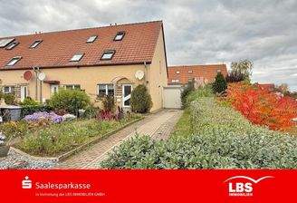 Gesamtansicht von der Straße