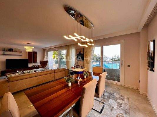 Stylish House with Sea and City Views in Alanya
