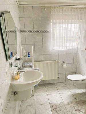 Badezimmer im EG