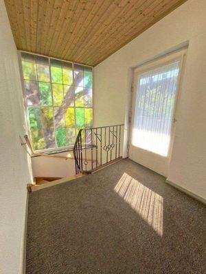 15 OG Diele mit Balkonzugang.jpg