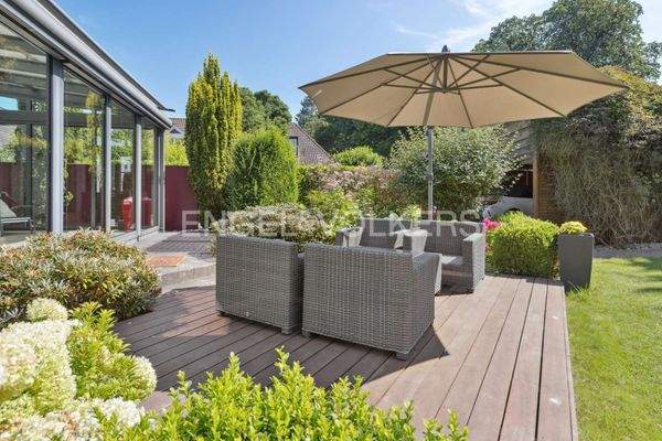 Außenterrasse zum Garten