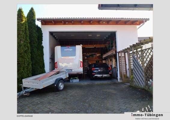 Sehr große Doppelgarage