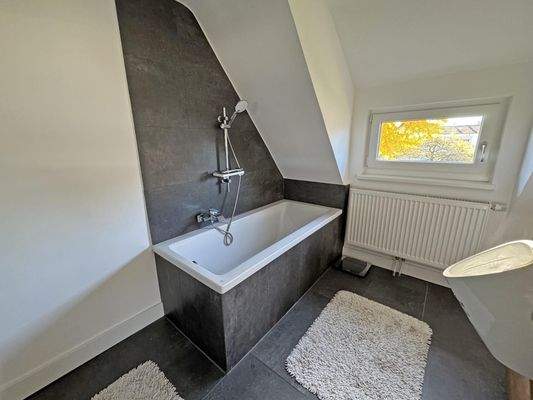Badezimmer im Obergeschoss