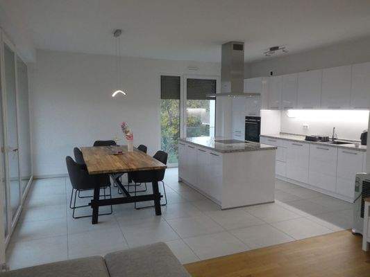 Küche und Essbereich