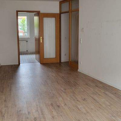 vom Wohnzimmer zur Küche