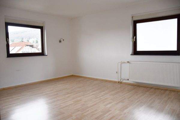 21 Wohnung Obergeschoss - Schlafen.JPG