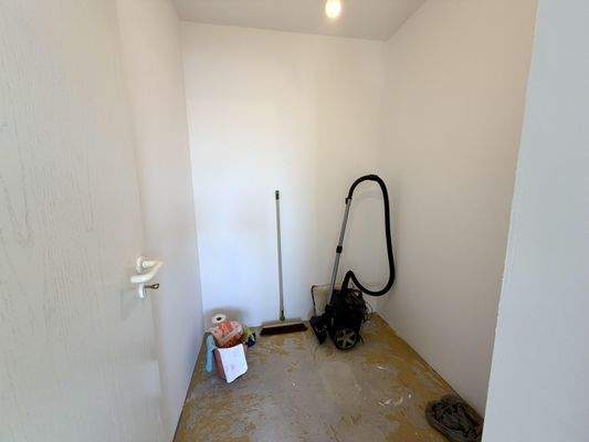 Abstellkammer Schlafzimmer