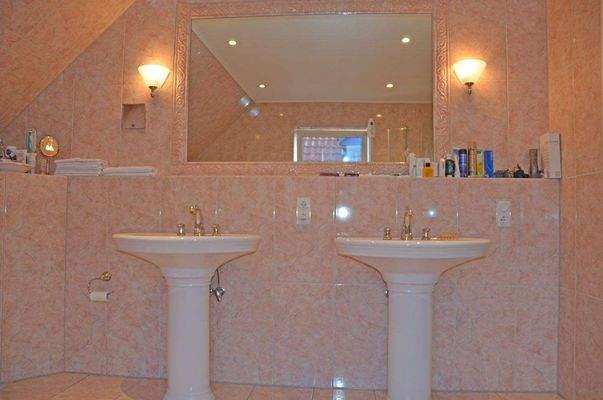 Wohlfühl- Badbereich