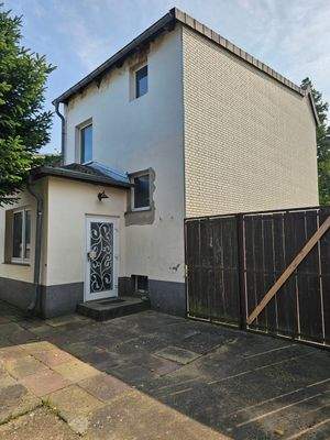 2. Wohngebäude entkernt)