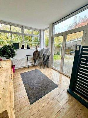 INFOS UNTER: 06171-586000