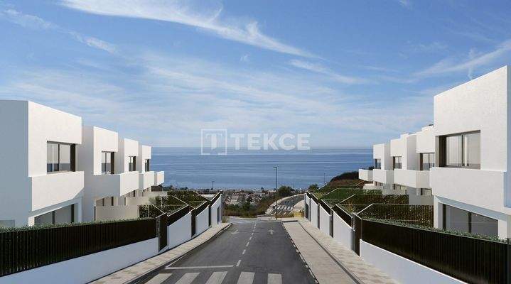 Beautiful Sea View Villas in Rincon de la Victoria Malaga