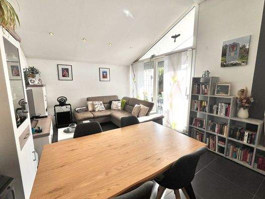 Der Ess- und  Wohn-...