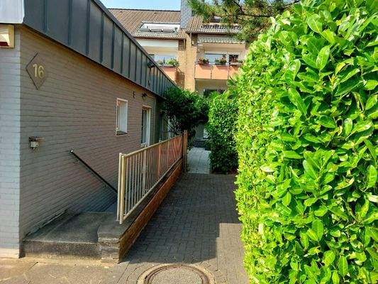 Zugang Innenhof/Terasse