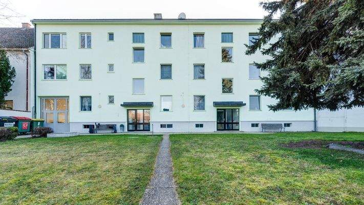 Gartenansicht Gebäude