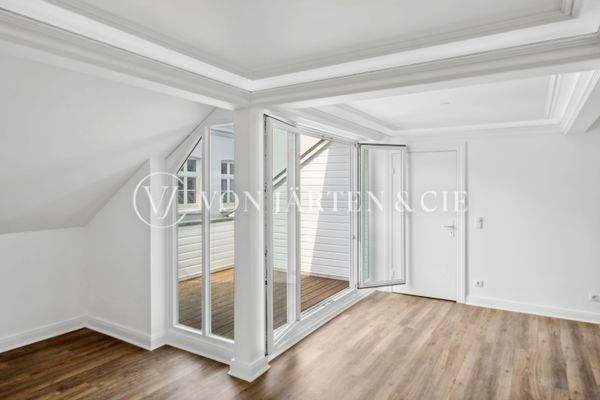 backbone_508834-A_058_HD