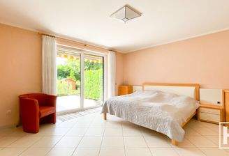 Großes Elternschlafzimmer