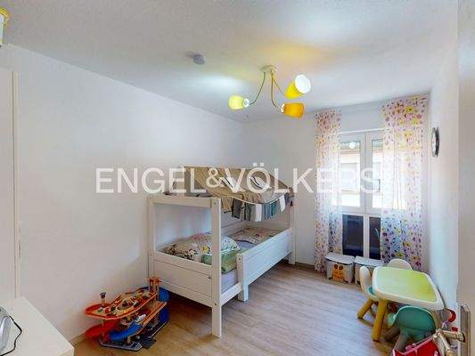 Geräumiges Kinderzimmer