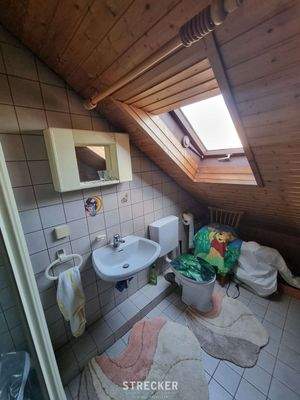 Sanitärbereich im DG