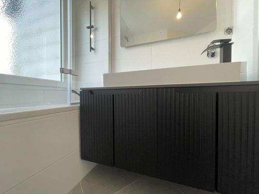 Unterschrank Bad 1. OG