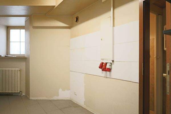 Nebenbereich und Personal-WC