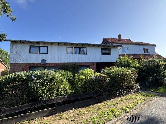 Außenansicht Straßenseite