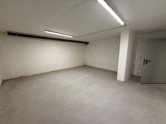 Bruneck_Magazin_Lager_Zentrum_Stauraum_Vielseitig_Privat_Gewerbe_Lokal