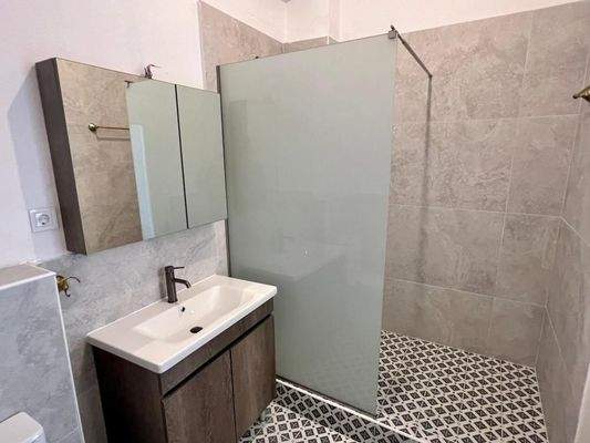 Kreta, Kritsa: Renovierte Wohnung mit Balkon zu verkaufen