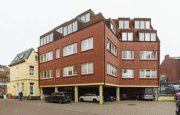 Hofansicht mit Eingangsbereich