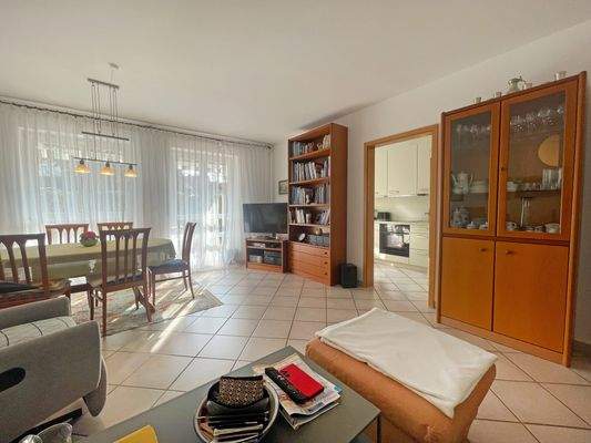 Zugang zur hellen Küche