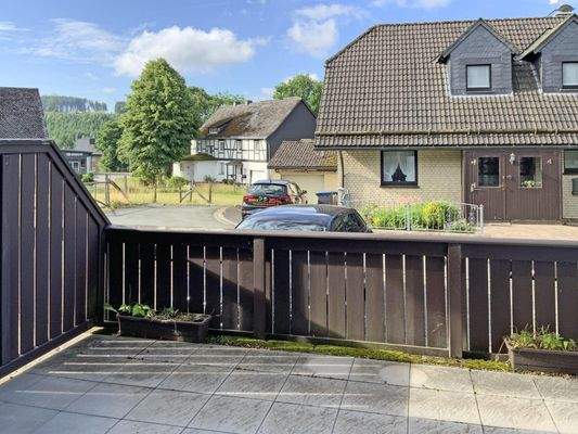 3073075k Blick auf den Balkon