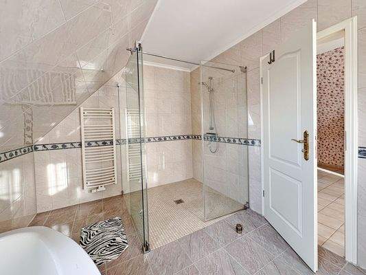 Moderne, große Dusche