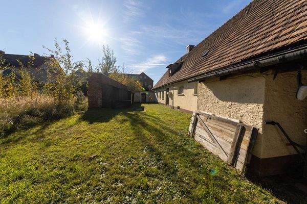 Grundstück seitlich 