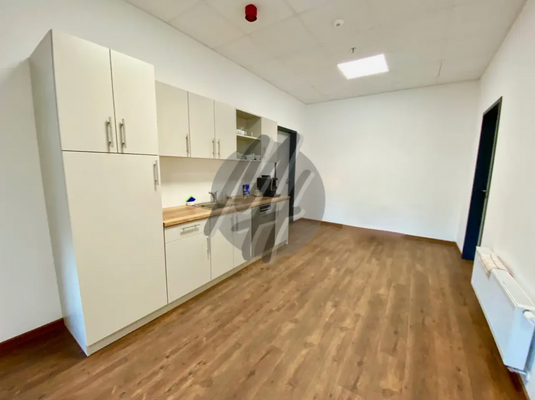 INFOS UNTER: 06171-586000