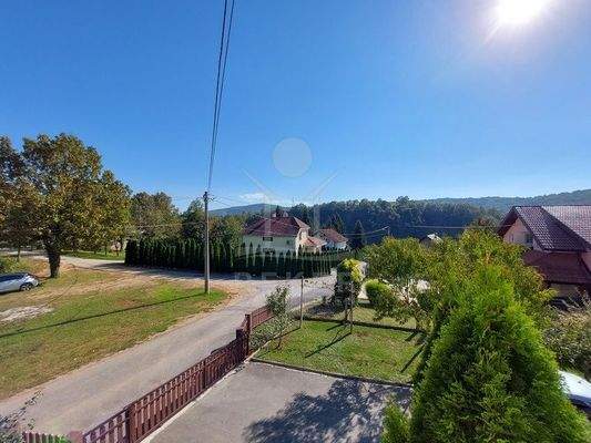 Eine zauberhafte Idylle umschließt das Haus