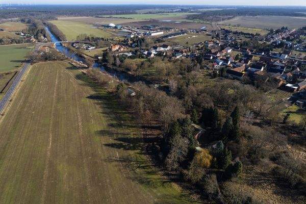 Luftaufname auf Ihlekanal