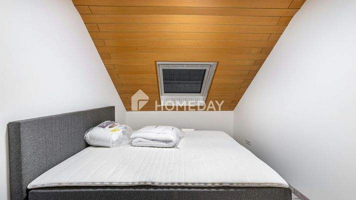 1. OG Schlafzimmer 2 1