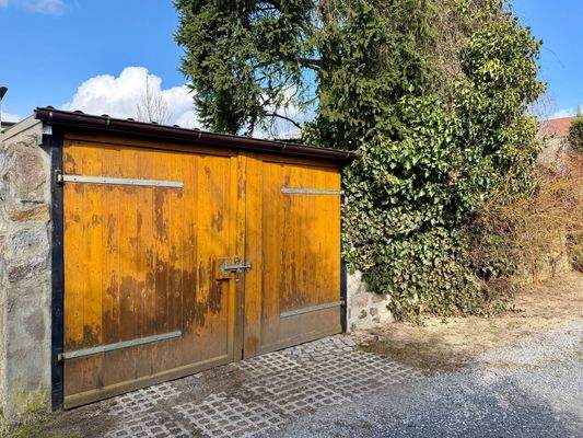 Zusätzlicher Carport