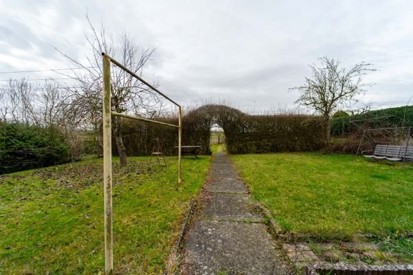 Außenansicht + Garten