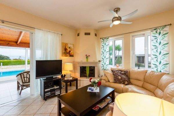 Kreta, Plaka: Einzigartige Villa mit herrlicher Aussicht zu verkaufen