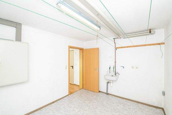 KG_Kellerraum_Waschraum(2)