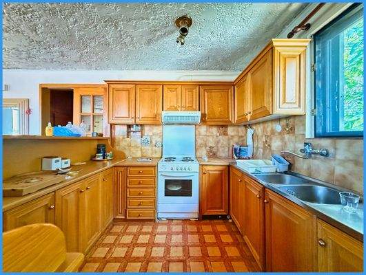 89f3176755044bae9088c9a6adab537d-original