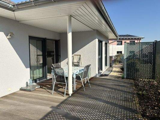 die Terrasse am Wohnraum