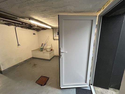 Keller mit Außeneingang