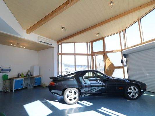 Büro mit Garage