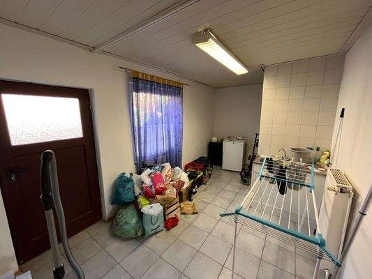 EG_vorne_Hauswirtschaftsraum